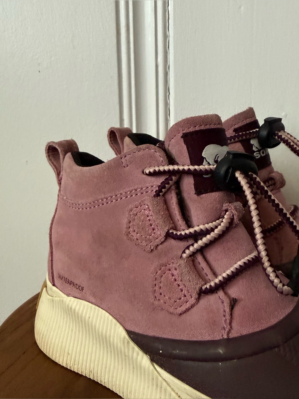 Sorel Pink Suede & Plum Waterproof Platform Duck Boots youth size 1 - Picture 2 of 6